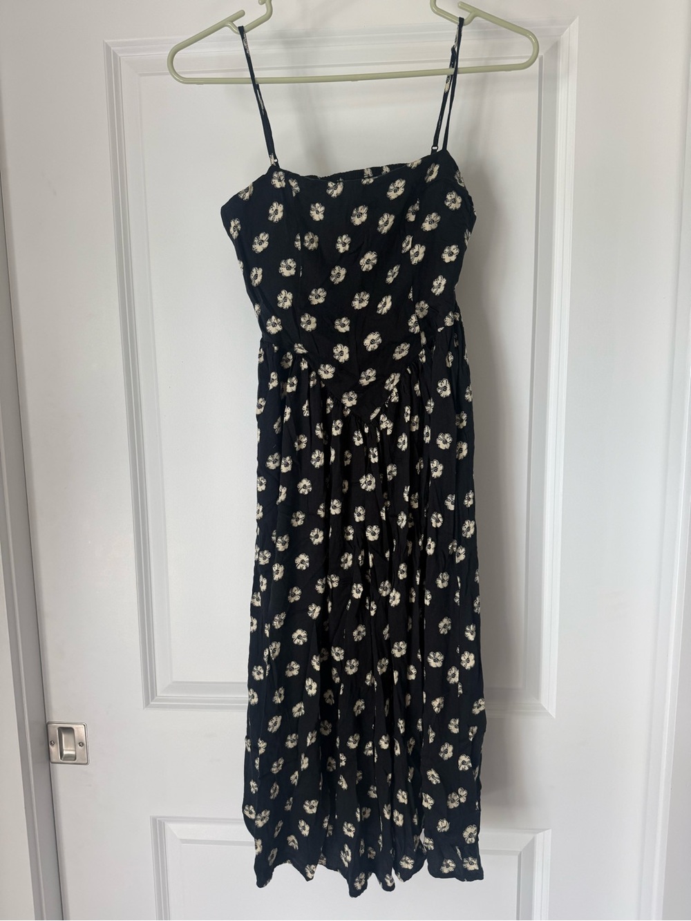 Urban Outfitters Black Floral Smocked Midi Dress Size Small